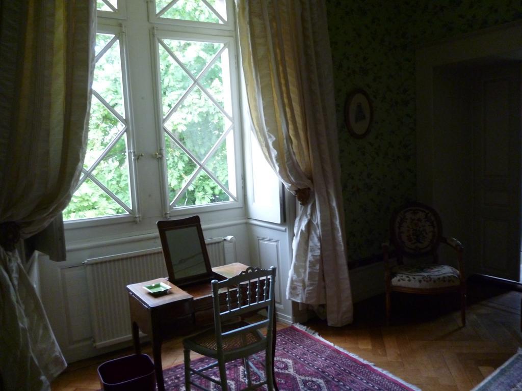 Отель Chateau De Veigy Экстерьер фото